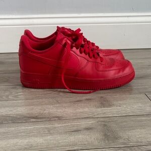 Nike triple red Air Force 1 low!